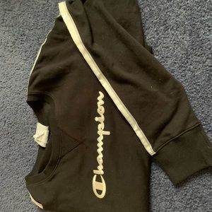 Women’s Champion sweatshirt